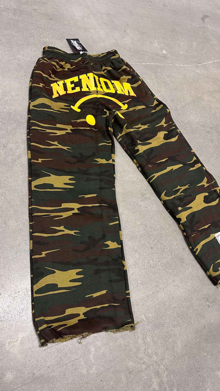 Bloody Camouflage Face Distressed Cotton Sweatpants Loose Fit Streetwear Fashion Camo